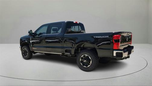 2025 Ford F-350 Lariat Super Duty