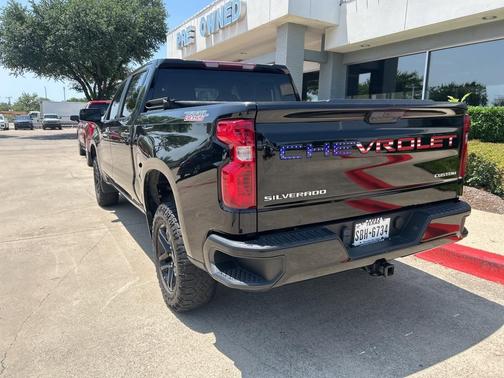 2022 Chevrolet Silverado 1500 Custom Trail Boss