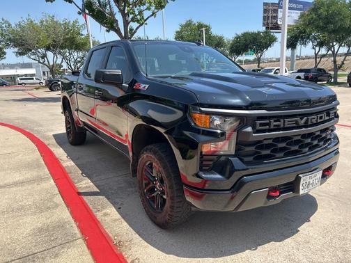 2022 Chevrolet Silverado 1500 Custom Trail Boss