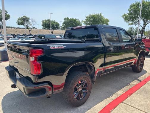 2022 Chevrolet Silverado 1500 Custom Trail Boss