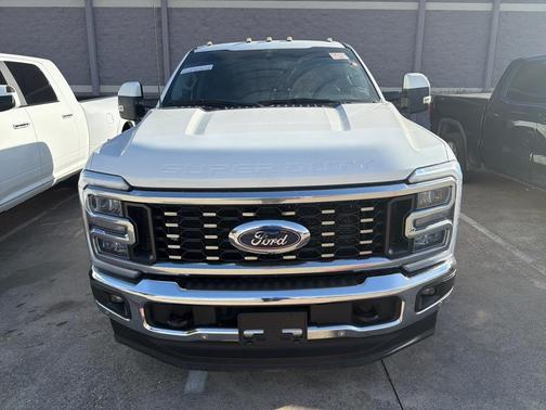 2023 Ford F-350 Lariat Super Duty