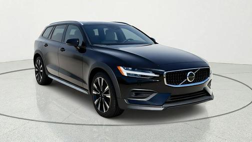 2024 Volvo V60 Cross Country B5 Ultimate
