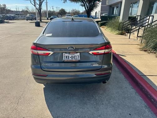 2020 Ford Fusion SE