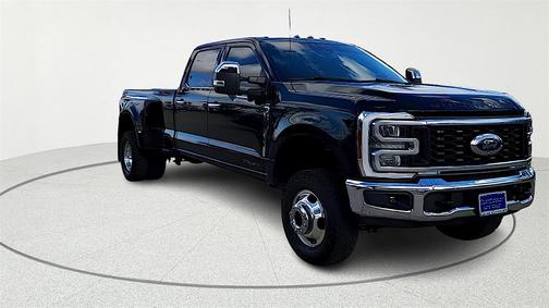 2025 Ford F-350 Lariat Super Duty