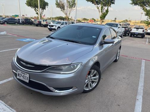 2015 Chrysler 200 Limited