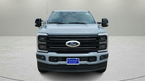 2025 Ford F-250 Platinum