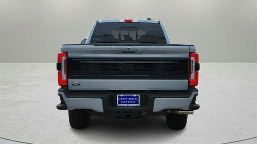 2025 Ford F-250 Platinum
