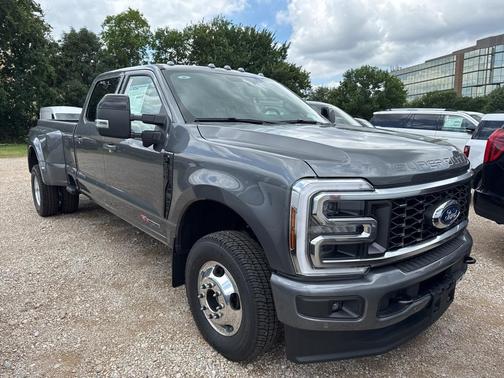 2025 Ford F-350 Platinum