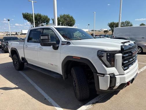 2024 GMC Sierra 2500 AT4