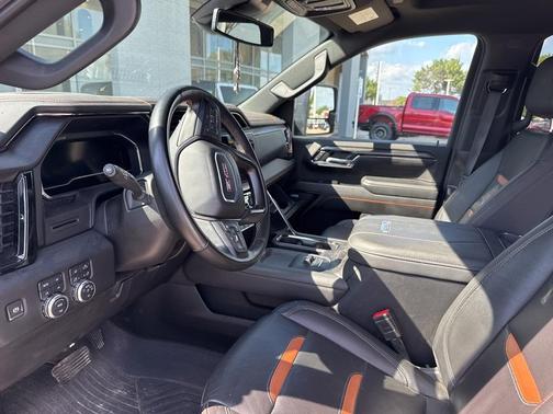 2024 GMC Sierra 2500 AT4