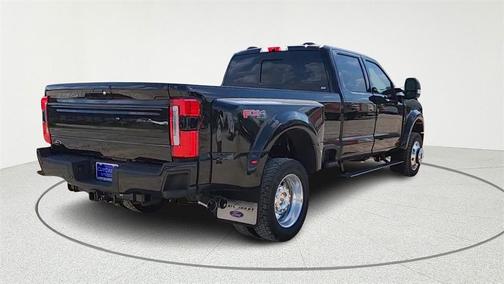 2025 Ford F-450 Platinum