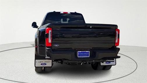 2025 Ford F-450 Platinum