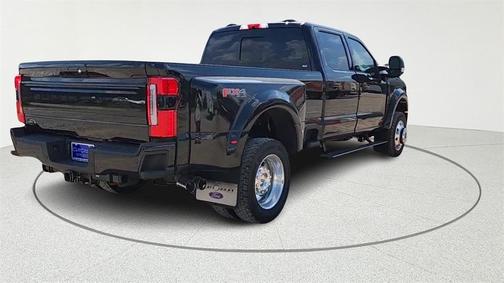 2025 Ford F-450 Platinum