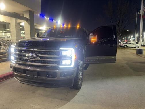 2023 Ford F-350 King Ranch