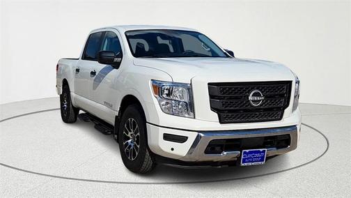 2024 Nissan Titan SV