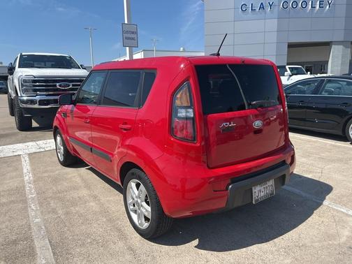 2011 Kia Soul +