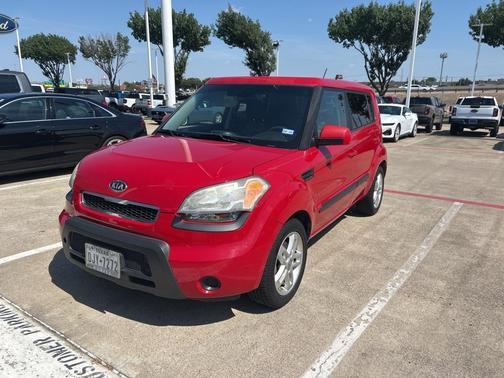 2011 Kia Soul +