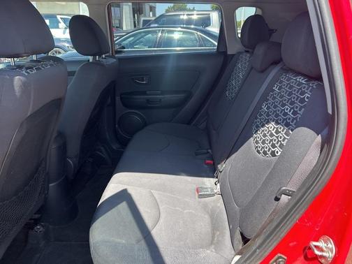 2011 Kia Soul +