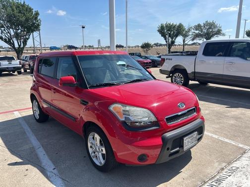 2011 Kia Soul +