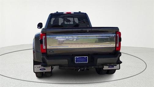 2025 Ford F-450 Platinum