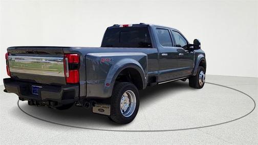 2025 Ford F-450 Platinum