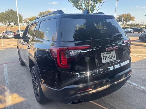2021 GMC Acadia SLT