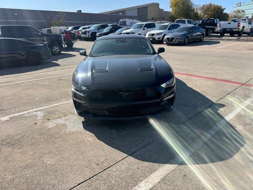 2021 Ford Mustang EcoBoost