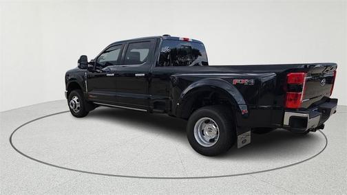 2025 Ford F-350 Lariat Super Duty