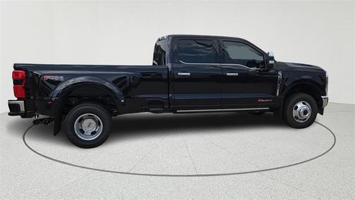 2025 Ford F-350 Lariat Super Duty