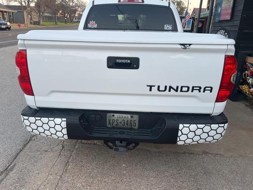 2018 Toyota Tundra SR5