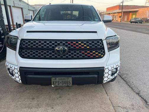 2018 Toyota Tundra SR5