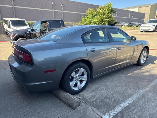 2011 Dodge Charger Base