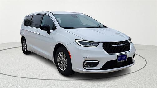 2024 Chrysler Pacifica Touring-L