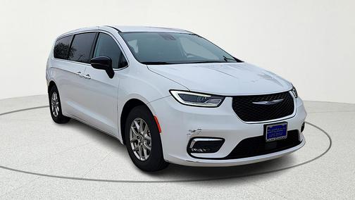 2024 Chrysler Pacifica Touring-L