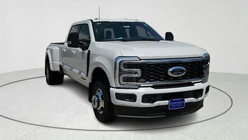 Star White 2025 Ford F-350 Platinum