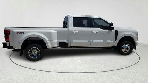 Star White 2025 Ford F-350 Platinum