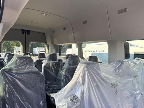 2025 Ford Transit-350 XLT