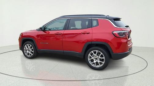 Red Hot Pearlcoat 2026 Jeep Compass Limited
