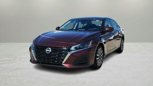 Garnet Pearl 2023 Nissan Altima 2.5 SV