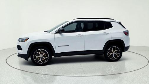 Bright White Clearcoat 2024 Jeep Compass Latitude