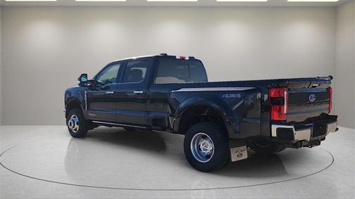 2024 Ford F-350 Lariat Super Duty