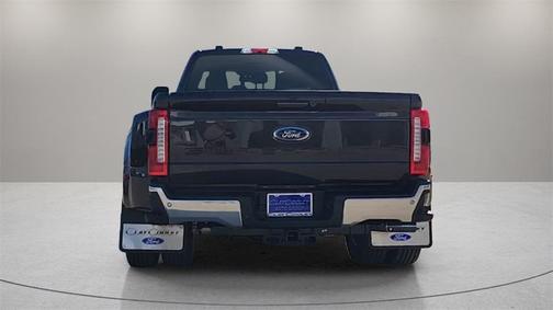 2024 Ford F-350 Lariat Super Duty