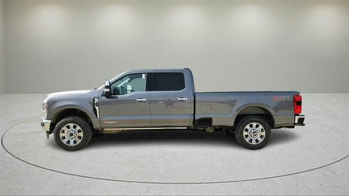 2025 Ford F-350 Lariat Super Duty