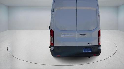 2025 Ford E-Transit Base