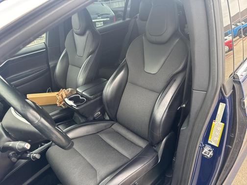 2018 Tesla Model X 75D