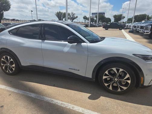 White Metallic 2021 Ford Mustang Mach-E Premium