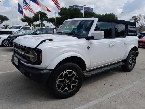 2022 Ford Bronco Outer Banks