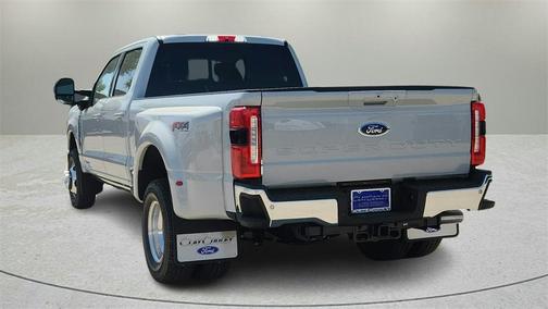 2025 Ford F-350 Lariat Super Duty