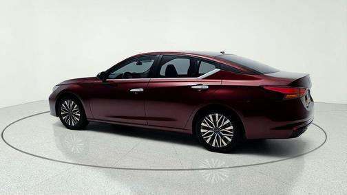 Garnet Pearl 2024 Nissan Altima 2.5 SV