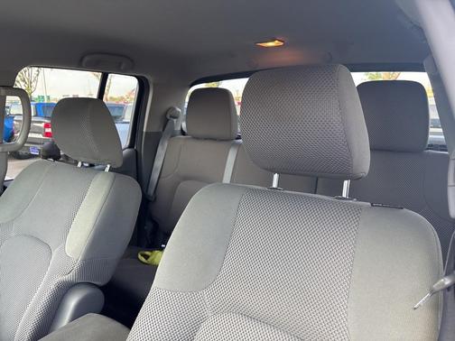 2014 Nissan Frontier SV